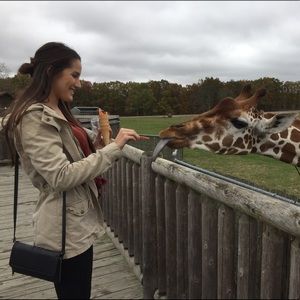 Meet your Posher, Rebecca